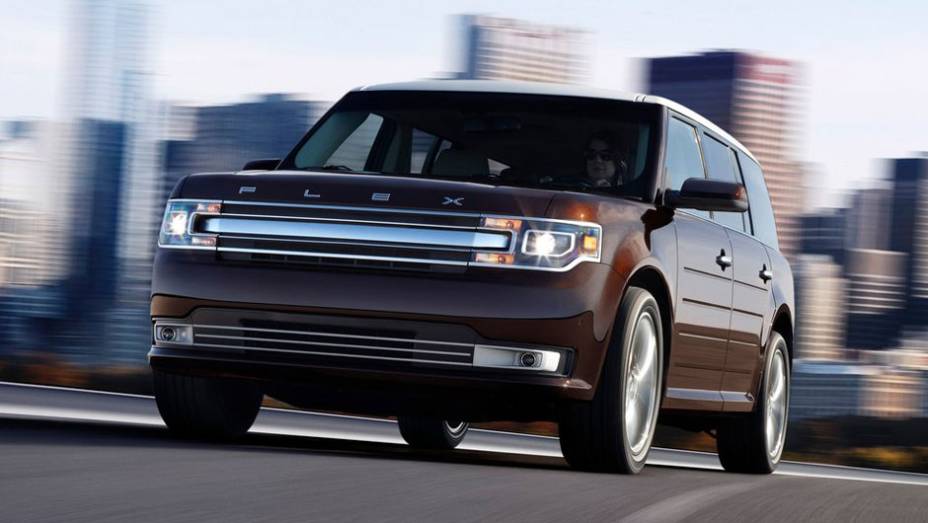 Tecnologia e sobriedade marcam o novo Flex | <a href="https://quatrorodas.abril.com.br/reportagens/salao/ford-flex-646707.shtml" rel="migration">Leia mais</a>