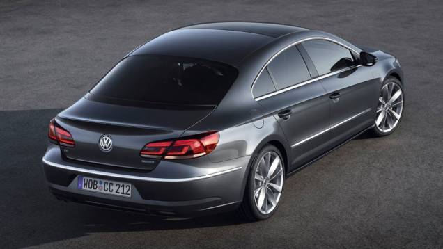 O carro começa a ser vendido na Alemanha em 2012 | <a href="https://quatrorodas.abril.com.br/reportagens/salao/volkswagen-passat-cc-646509.shtml" rel="migration">Leia mais</a> O carro começa a ser vendido na Alemanha em 2012 | <a href="https://quatrorodas.abril.com.br/reportagens/salao/volkswagen-passat-cc-646509.shtml" rel="migration">Leia mais</a>