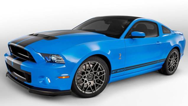Potência gerada é de 659 cavalos | <a href="https://quatrorodas.abril.com.br/reportagens/salao/ford-shelby-gt500-2013-646529.shtml" rel="migration">Leia mais</a> Potência gerada é de 659 cavalos | <a href="https://quatrorodas.abril.com.br/reportagens/salao/ford-shelby-gt500-2013-646529.shtml" rel="migration">Leia mais</a>