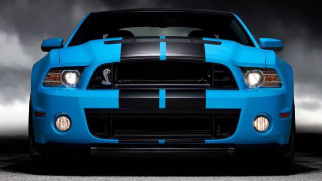 Para-choques diferenciados e as rodas de liga leve de 20 polegadas chamam atenção | <a href="https://quatrorodas.abril.com.br/reportagens/salao/ford-shelby-gt500-2013-646529.shtml" rel="migration">Leia mais</a> Para-choques diferenciados e as rodas de liga leve de 20 polegadas chamam atenção | <a href="https://quatrorodas.abril.com.br/reportagens/salao/ford-shelby-gt500-2013-646529.shtml" rel="migration">Leia mais</a>