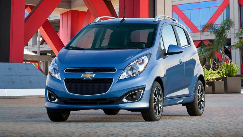 Carrinho fez sua estreia mundial em Los Angeles | <a href="https://quatrorodas.abril.com.br/reportagens/salao/chevrolet-spark-646704.shtml" rel="migration">Leia mais</a>