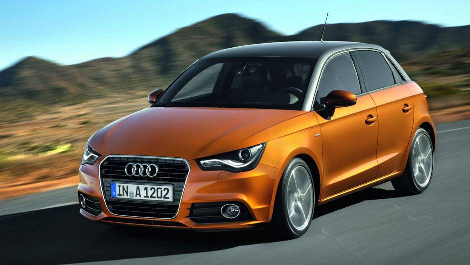 O A1 Sportback &eacute; mais largo e mais alto que o modelo com duas portas | <a href="https://quatrorodas.abril.com.br/carros/lancamentos/audi-a1-sportback-646768.shtml" rel="migration">Leia mais</a>