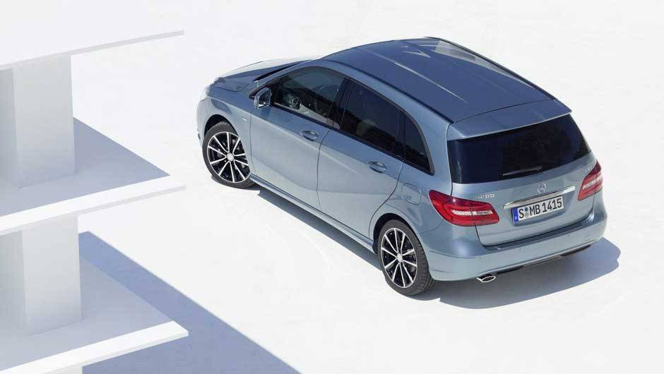 O modelo ter&aacute; quatro op&ccedil;&otilde;es de motoriza&ccedil;&atilde;o e sistema start-stop. <a href="https://quatrorodas.abril.com.br/carros/lancamentos/mercedes-benz-classe-b-637678.shtml" rel="migration">Leia mais</a>