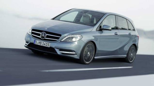 Com tantos itens de série, o Classe B faz jus ao nome Mercedes-Benz. <a href="https://quatrorodas.abril.com.br/carros/lancamentos/mercedes-benz-classe-b-637678.shtml" rel="migration">Leia mais</a>