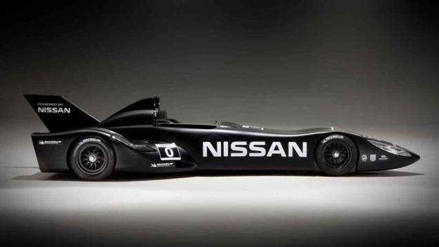 Nissan utilizou materiais leves na composição do DeltaWing | <a href="https://quatrorodas.abril.com.br/noticias/nissan-testa-veiculo-competicao-deltawing-318447_p.shtml" rel="migration">Leia mais</a>