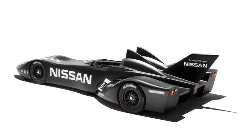 Marca pretende utilizá-lo futuramente nas 24 Horas de Le Mans | <a href="https://quatrorodas.abril.com.br/noticias/nissan-testa-veiculo-competicao-deltawing-318447_p.shtml" rel="migration">Leia mais</a>