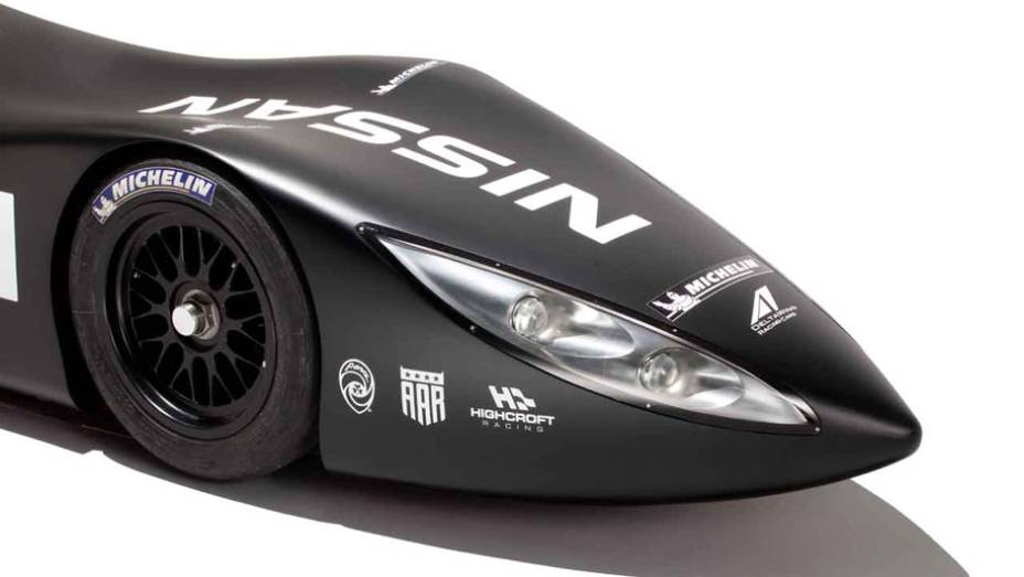 DeltaWing usa pneus Michelin | <a href="https://quatrorodas.abril.com.br/noticias/nissan-testa-veiculo-competicao-deltawing-318447_p.shtml" rel="migration">Leia mais</a>