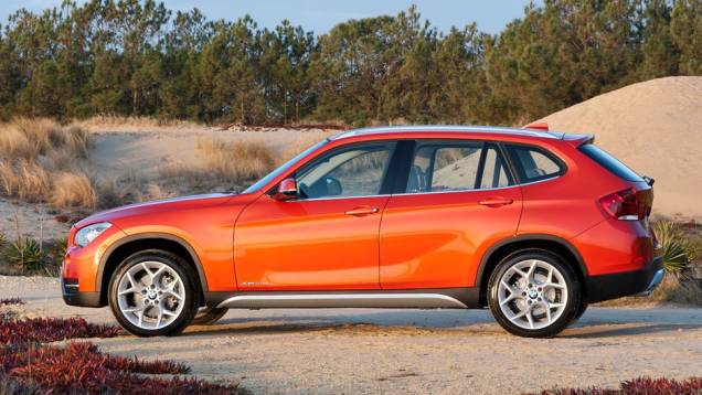 | <a href="https://quatrorodas.abril.com.br/saloes/nova-york/2012/bmw-x1-681222.shtml" rel="migration">Leia mais</a> | <a href="https://quatrorodas.abril.com.br/saloes/nova-york/2012/bmw-x1-681222.shtml" rel="migration">Leia mais</a>