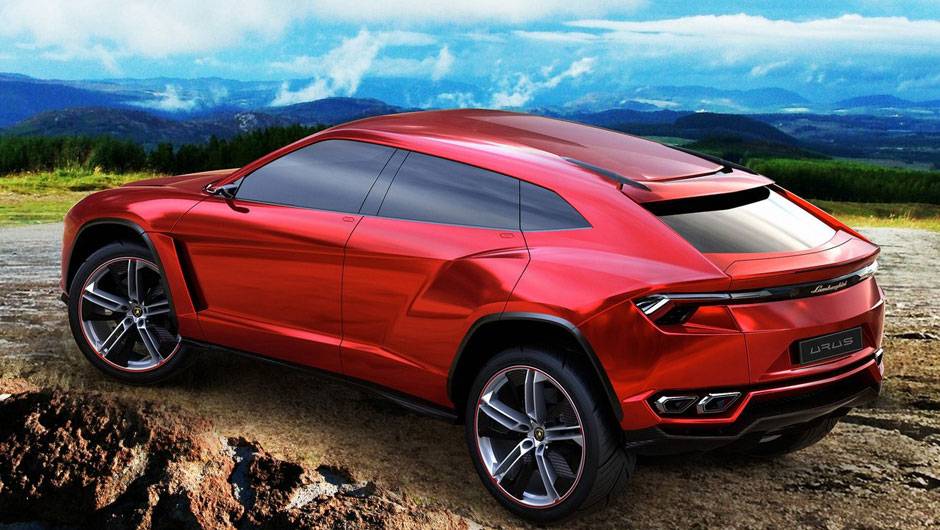Far&oacute;is traseiros s&atilde;o em formato heptagonal horizontal | <a href="https://quatrorodas.abril.com.br/saloes/pequim/2012/lamborghini-urus-682649.shtml" rel="migration">Leia mais</a>