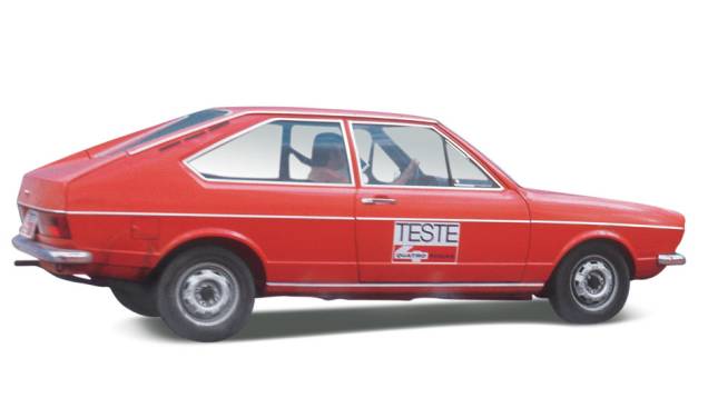 Passat - Era a negação dos valores VW. Moderno, tinha motor quatro cilindros em linha e refrigerado a água na frente, tração dianteira e suspensão McPherson. Existiu de 1974 a 1989 e foi vendido no Oriente Médio, onde roda até hoje.