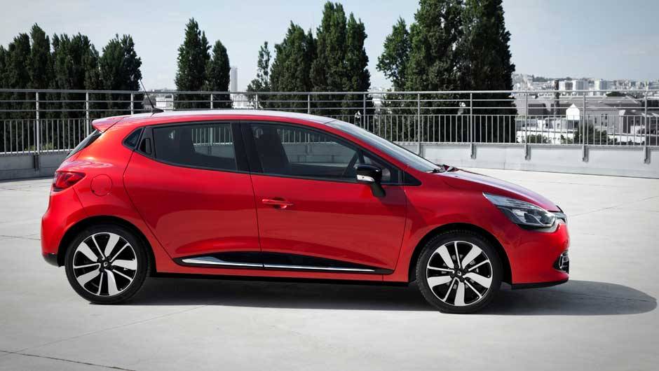 As op&ccedil;&otilde;es de motoriza&ccedil;&atilde;o variam de 75 a 90 cavalos de pot&ecirc;ncia, sendo tr&ecirc;s a diesel e tr&ecirc;s a gasolina | <a href="%20https://quatrorodas.abril.com.br/saloes/paris/2012/renault-clio-702424.shtml" rel="migration">Leia mais</a>