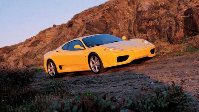 Ferrari 360 Modena: provavelmente a macchina mais conhecida dos últimos anos, ela também se tornou uma das Ferrari mais vendidas da história | <a href="https://quatrorodas.abril.com.br/noticias/sergio-pininfarina-morre-aos-85-anos-324190_p.shtml" target="_blank" rel="migration"></a>