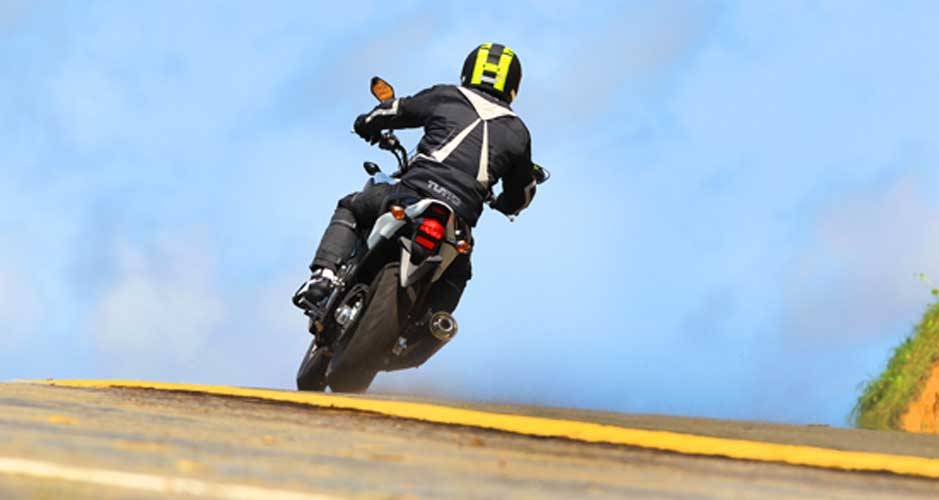 Moto foi apresentada oficialmente no &uacute;ltimo Sal&atilde;o de Mil&atilde;o | <a href="https://quatrorodas.abril.com.br/moto/noticias/honda-nc-700x-made-in-manaus-691787.shtml" rel="migration">Leia mais</a>