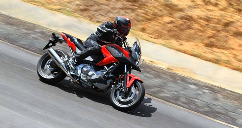 O design esportivo &eacute; um de seus pontos fortes | <a href="https://quatrorodas.abril.com.br/moto/noticias/honda-nc-700x-made-in-manaus-691787.shtml" rel="migration">Leia mais</a>