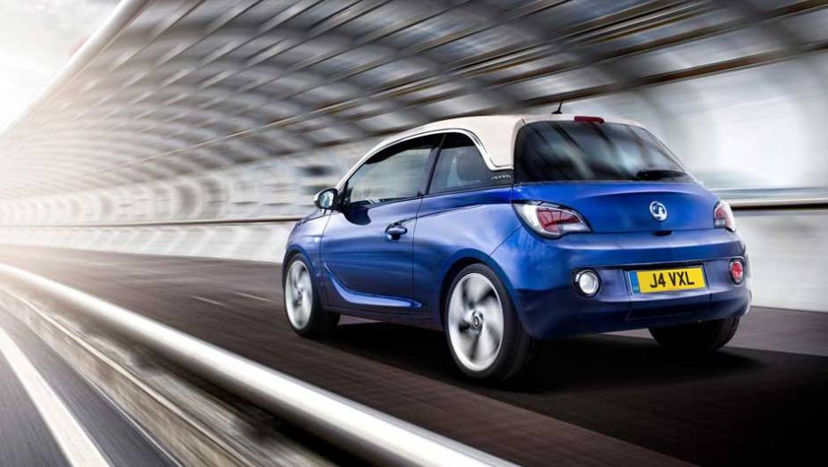 Câmbio será manual de cinco marchas em todas as configurações | <a href="https://quatrorodas.abril.com.br/saloes/paris/2012/opel-adam-702610.shtml" rel="migration">Leia mais</a>