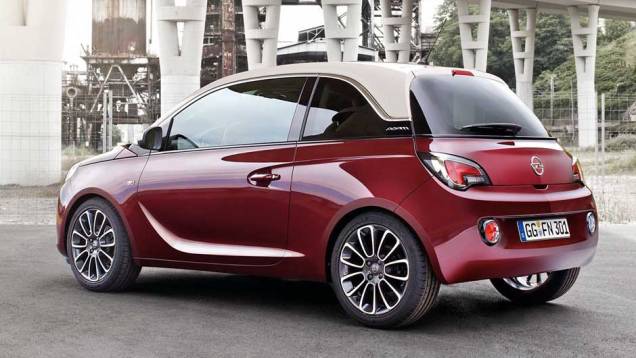 Modelo da Opel disputará mercado com Fiat 500 e Mini Cooper | <a href="https://quatrorodas.abril.com.br/saloes/paris/2012/opel-adam-702610.shtml" rel="migration">Leia mais</a>