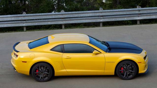 De qualquer maneira, com os acessórios da versão 1LE, o Camaro ficou mais doce que caramelo... | <a href="https://quatrorodas.abril.com.br/noticias/gm-mostra-fotos-camaro-1le-325160_p.shtml" target="_blank" rel="migration">Leia mais</a> De qualquer maneira, com os acessórios da versão 1LE, o Camaro ficou mais doce que caramelo... | <a href="https://quatrorodas.abril.com.br/noticias/gm-mostra-fotos-camaro-1le-325160_p.shtml" target="_blank" rel="migration">Leia mais</a>