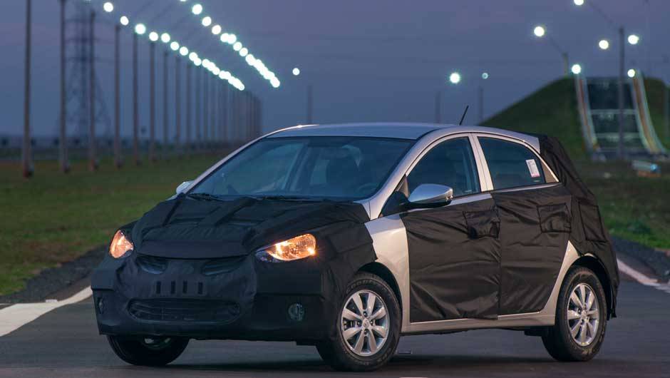 Espa&ccedil;o interno do HB20 agradou | <a href="https://quatrorodas.abril.com.br/carros/lancamentos/novo-hyundai-sera-chamado-hb20-693564.shtml" target="_blank" rel="migration">Leia mais</a>