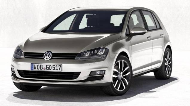 Apesar de ganhar em dimensões, segundo a VW, Golf ficou 100 kg mais leve se comparado à sua geração anterior | <a href="https://quatrorodas.abril.com.br/saloes/paris/2012/golf-chega-setima-geracao-702391.shtml" rel="migration">Leia mais</a>