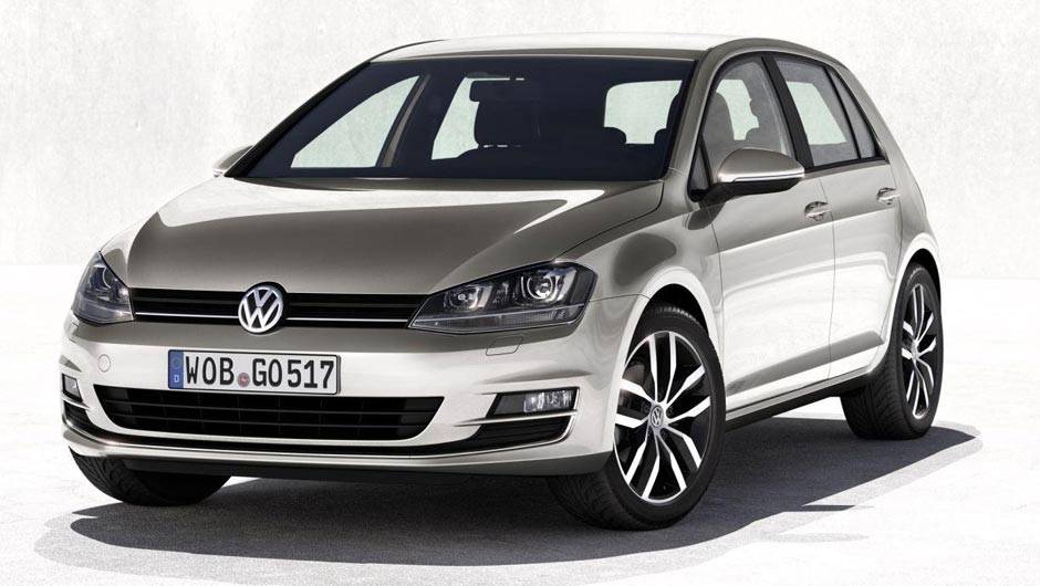 Apesar de ganhar em dimens&otilde;es, segundo a VW, Golf ficou 100 kg mais leve se comparado &agrave; sua gera&ccedil;&atilde;o anterior | <a href="https://quatrorodas.abril.com.br/saloes/paris/2012/golf-chega-setima-geracao-702391.shtml" rel="migration">Leia mais</a>