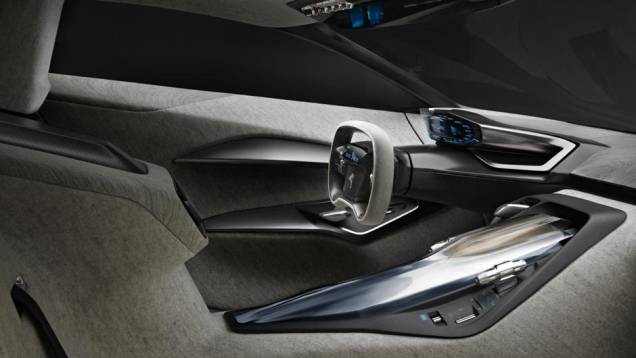 O câmbio do Onyx é automático, de seis marchas. | <a href="https://quatrorodas.abril.com.br/saloes/paris/2012/peugeot-onyx-702431.shtml" rel="migration">Leia mais</a>