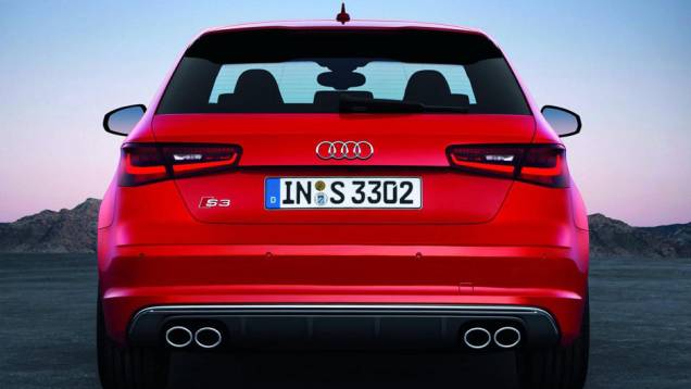 Novo Audi S3 | <a href="https://quatrorodas.abril.com.br/saloes/paris/2012/audi-s3-702744.shtml" rel="migration">Leia mais</a>