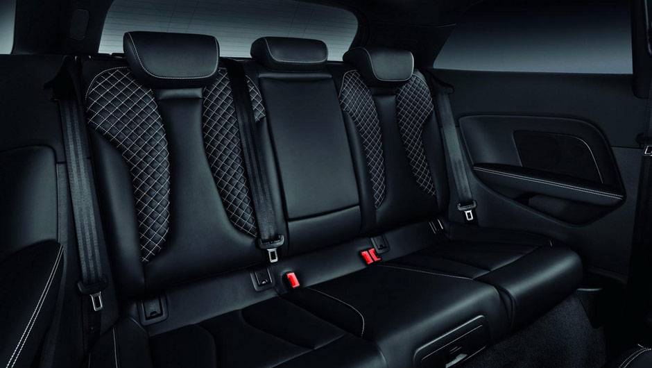 Novo Audi S3 | <a href="https://quatrorodas.abril.com.br/saloes/paris/2012/audi-s3-702744.shtml" rel="migration">Leia mais</a>