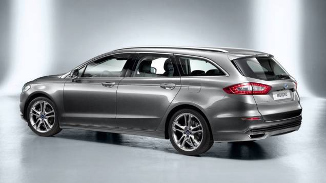 Uma versão com motor a diesel será lançada no futuro, mas a montadora não especificou o período. | <a href="%20https://quatrorodas.abril.com.br/saloes/paris/2012/ford-mondeo-702566.shtml" rel="migration">Leia mais</a> Uma versão com motor a diesel será lançada no futuro, mas a montadora não especificou o período. | <a href="%20https://quatrorodas.abril.com.br/saloes/paris/2012/ford-mondeo-702566.shtml" rel="migration">Leia mais</a>