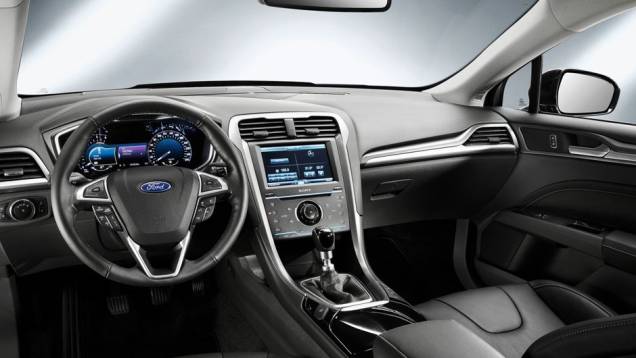 Faróis de LED e cintos de segurança infláveis também compõem o conjunto. | <a href="%20https://quatrorodas.abril.com.br/saloes/paris/2012/ford-mondeo-702566.shtml" rel="migration">Leia mais</a> Faróis de LED e cintos de segurança infláveis também compõem o conjunto. | <a href="%20https://quatrorodas.abril.com.br/saloes/paris/2012/ford-mondeo-702566.shtml" rel="migration">Leia mais</a>