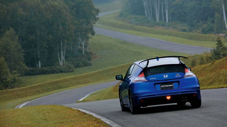 Honda CR-Z preparado pela Mugen | <a href="https://quatrorodas.abril.com.br/noticias/mercado/honda-confirma-cr-z-mugen-704630.shtml" rel="migration">Leia mais</a>