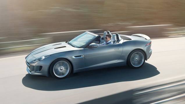 Jaguar F-Type | <a href="http://quatrorodas.abril.com.br/salao-do-automovel/2012/carros/f-type-704041.shtml" rel="migration">Leia mais</a>