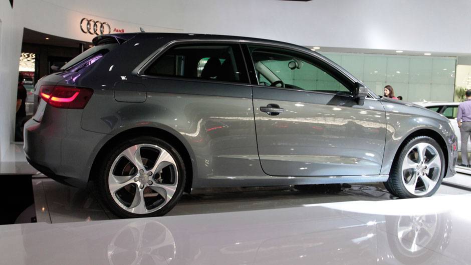Pot&ecirc;ncia gerada &eacute; de 180 cv <a href="https://quatrorodas.abril.com.br/salao-do-automovel/2012/carros/a3-sport-709767.shtml" rel="migration">Leia mais</a>