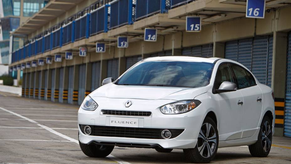 O Fluence GT é criado pela Renault Sport, responsável pela preparação dos modelos esportivos da marca | <a href="https://quatrorodas.abril.com.br/carros/lancamentos/renault-fluence-gt-721405.shtml" rel="migration">Leia mais</a>