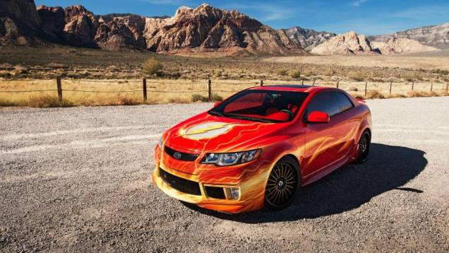 Com o Flash dirigindo este Forte Koup, possivelmente você nem conseguirá vê-lo... | <a href="https://quatrorodas.abril.com.br/noticias/entretenimento/kia-mostra-cinco-carros-super-herois-713665.shtml" rel="migration">Leia mais</a> Com o Flash dirigindo este Forte Koup, possivelmente você nem conseguirá vê-lo... | <a href="https://quatrorodas.abril.com.br/noticias/entretenimento/kia-mostra-cinco-carros-super-herois-713665.shtml" rel="migration">Leia mais</a>