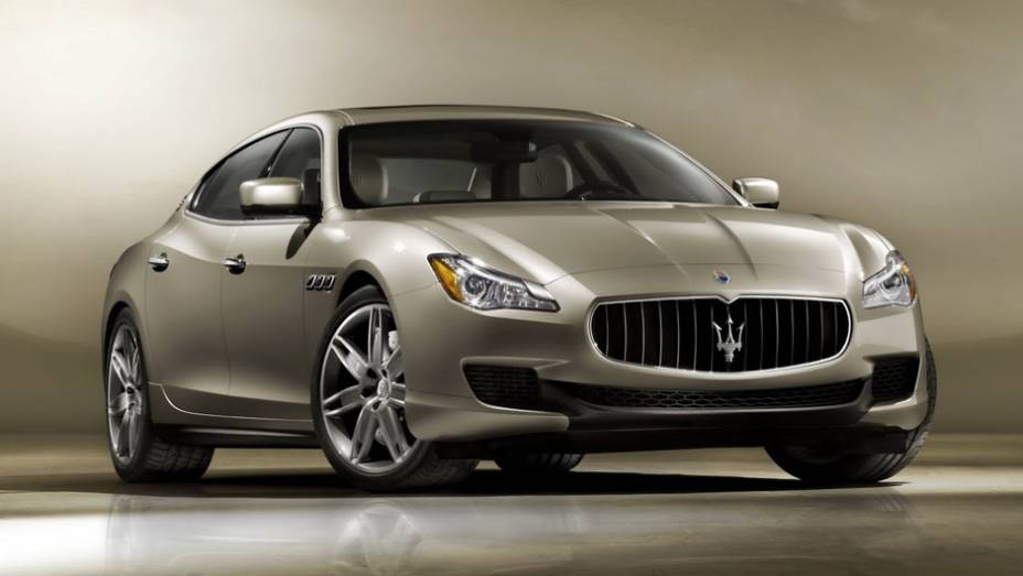 Maserati revela as primeiras imagens e informações do Quattroporte | <a href="https://quatrorodas.abril.com.br/noticias/mercado/maserati-revela-novo-quattroporte-715235.shtml" rel="migration">Leia mais</a>