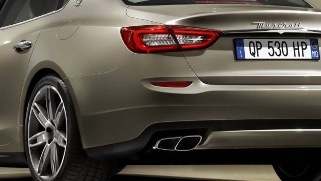 Maserati revela as primeiras imagens e informações do Quattroporte | <a href="https://quatrorodas.abril.com.br/noticias/mercado/maserati-revela-novo-quattroporte-715235.shtml" rel="migration">Leia mais</a>