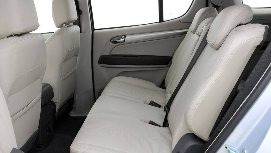 N&atilde;o falta espa&ccedil;o para os passageiros do banco de tr&aacute;s... | <a href="https://quatrorodas.abril.com.br/carros/lancamentos/chevrolet-trailblazer-718248.shtml" target="_blank" rel="migration">Leia mais</a>