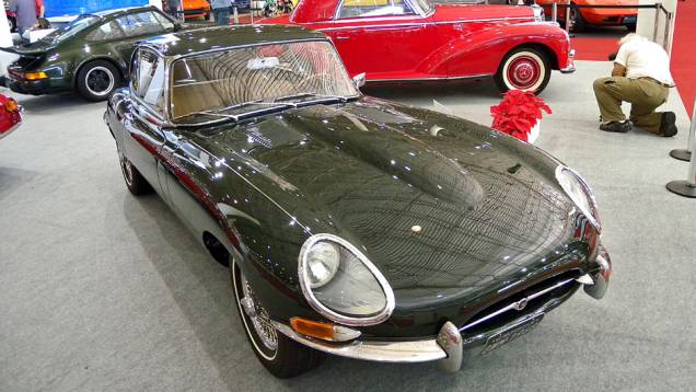 Jaguar E-Type | <a href="https://quatrorodas.abril.com.br/noticias/classicos//salao-internacional-veiculos-antigos-sp-722125.shtml" rel="migration">Leia mais</a> | <a href="https://quatrorodas.abril.com.br/reportagens/classicos/mapa-classicos-722865.shtml" rel="migration">O mapa dos cláss</a>