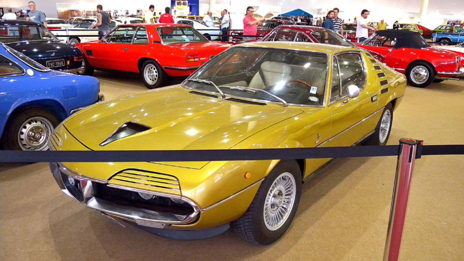 Alfa Romeo Montreal | <a href="https://quatrorodas.abril.com.br/noticias/classicos//salao-internacional-veiculos-antigos-sp-722125.shtml" rel="migration">Leia mais</a>