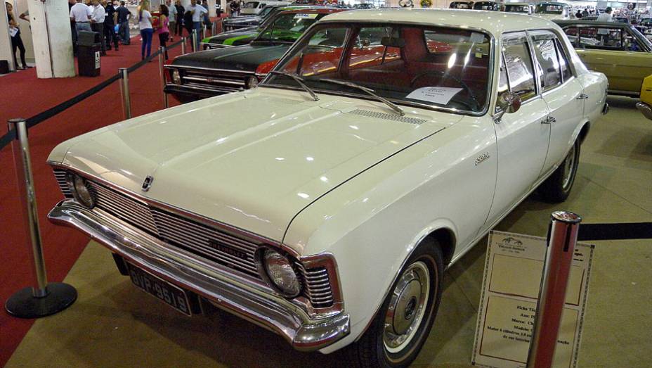 Chevrolet Opala | <a href="https://quatrorodas.abril.com.br/noticias/classicos//salao-internacional-veiculos-antigos-sp-722125.shtml" rel="migration">Leia mais</a> | <a href="https://quatrorodas.abril.com.br/reportagens/classicos/mapa-classicos-722865.shtml" rel="migration">O mapa dos clá</a>