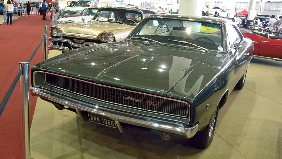 Dodge Charger R/T (americano) | <a href="https://quatrorodas.abril.com.br/noticias/classicos//salao-internacional-veiculos-antigos-sp-722125.shtml" rel="migration">Leia mais</a> | <a href="https://quatrorodas.abril.com.br/reportagens/classicos/mapa-classicos-722865.shtml" rel="migration"></a>