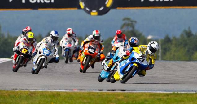Na 125cc, a briga pela vitória foi intensa nas voltas finais Na 125cc, a briga pela vitória foi intensa nas voltas finais