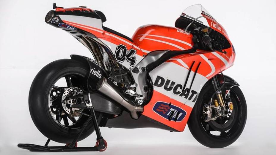 Ela será utilizada durante a temporada 2013 da MotoGP | <a href="https://quatrorodas.abril.com.br/moto/noticias/ducati-apresenta-desmosedici-gp13-731607.shtml" rel="migration">Leia mais</a>