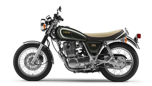 A Yamaha anunciou o lançamento da 35th Anniversary Edition SR400 | <a href="https://quatrorodas.abril.com.br/moto/noticias/yamaha-lanca-35th-anniversary-edition-sr400-731798.shtml" rel="migration">Leia mais</a> A Yamaha anunciou o lançamento da 35th Anniversary Edition SR400 | <a href="https://quatrorodas.abril.com.br/moto/noticias/yamaha-lanca-35th-anniversary-edition-sr400-731798.shtml" rel="migration">Leia mais</a>