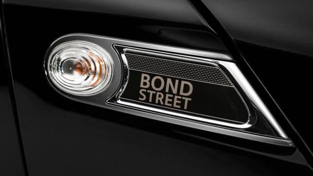 O Clubman Bond Street é apresentado ao público pela MINI durante o Salão de Genebra | <a href="%20https://quatrorodas.abril.com.br/saloes/genebra/2013/mini-clubman-bond-street-734431.shtml" rel="migration">Leia mais</a>