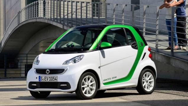 CARRO "VERDE" - smart Electric Drive | <a href="https://quatrorodas.abril.com.br/noticias/mercado/finalistas-premio-carro-mundial-2013-sao-revelados-732525.shtml" rel="migration">Leia mais</a>