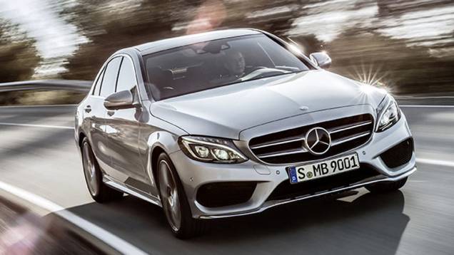 Mercedes-Benz apresenta o novo Classe C | <a href="https://quatrorodas.abril.com.br/noticias/saloes/detroit-2014/mercedes-benz-apresenta-novo-classe-c-769335.shtml" rel="migration">Leia mais</a>
