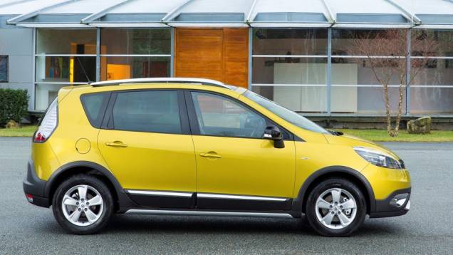 Esteticamente, o Scenic XMOD vem com rodas de liga-leve exclusivas, detalhes cromados na carroceria... | <a href="%20https://quatrorodas.abril.com.br/saloes/genebra/2013/renault-scenic-xmod-734868.shtml" rel="migration">Leia mais</a> Esteticamente, o Scenic XMOD vem com rodas de liga-leve exclusivas, detalhes cromados na carroceria... | <a href="%20https://quatrorodas.abril.com.br/saloes/genebra/2013/renault-scenic-xmod-734868.shtml" rel="migration">Leia mais</a>