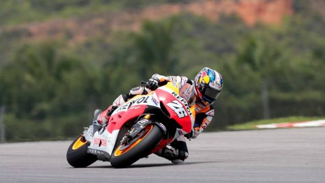 Dani Pedrosa voltou a ser o mais rápido na segunda sessão de testes da MotoGP em Sepang | <a href="https://quatrorodas.abril.com.br/moto/noticias/motogp-pedrosa-repete-dominio-sepang-733092.shtml" rel="migration">Leia mais</a>