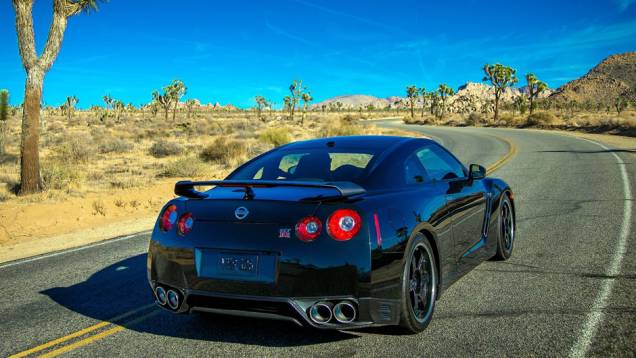 O motor utilizado é o mesmo 3.8 V6 biturbo da versão convencional do GT-R, | <a href="https://quatrorodas.abril.com.br/noticias/fabricantes/nissan-revela-gt-r-track-edition-733328.shtml" rel="migration">Leia mais</a> O motor utilizado é o mesmo 3.8 V6 biturbo da versão convencional do GT-R, | <a href="https://quatrorodas.abril.com.br/noticias/fabricantes/nissan-revela-gt-r-track-edition-733328.shtml" rel="migration">Leia mais</a>